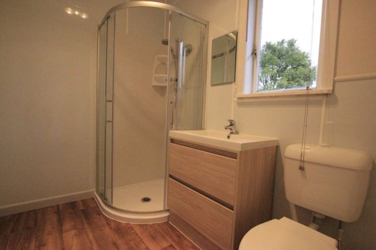 Photo of property in 27 Kirby Street, Glendene, Auckland, 0602