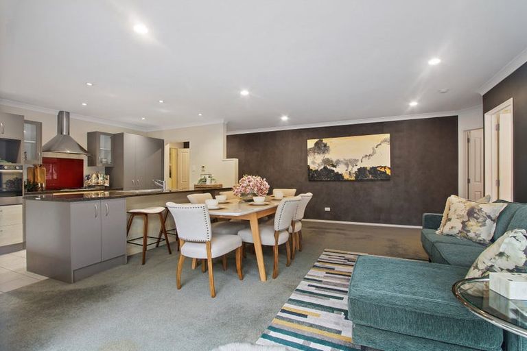 Photo of property in 15 Reidy Place, Pukekohe, 2120