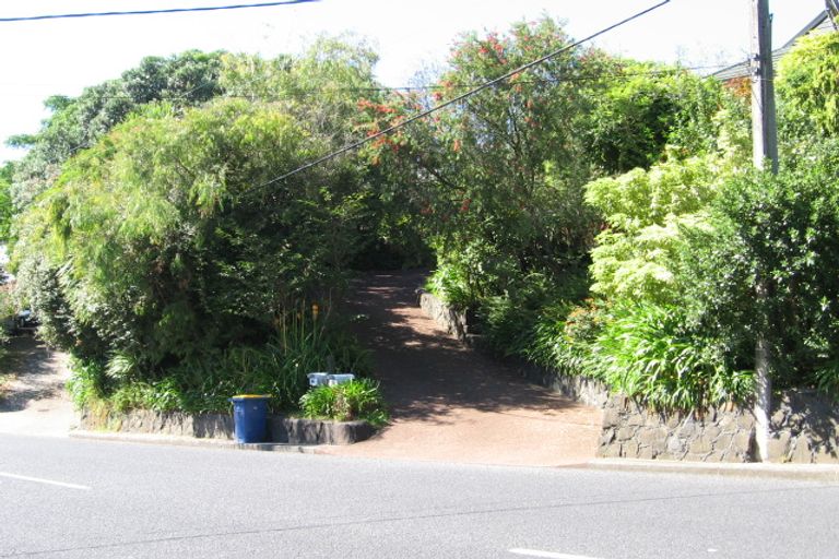 Photo of property in 2/12 Valley Road, Browns Bay, Auckland, 0630