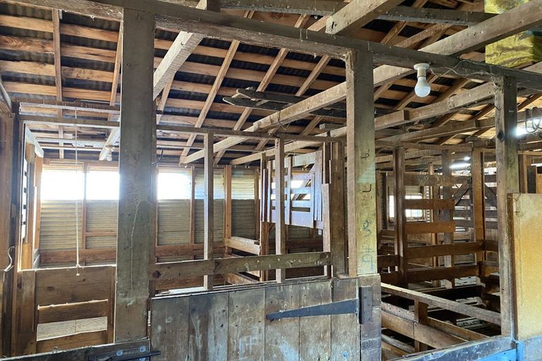 Photo of property in 130 Bowen Road, Eketahuna, 4994