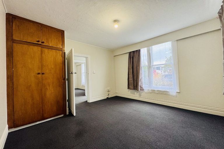 Photo of property in 28 Shakespeare Road, Waltham, Christchurch, 8023