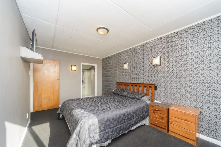 Photo of property in 141a High Street, Bulls, 4818