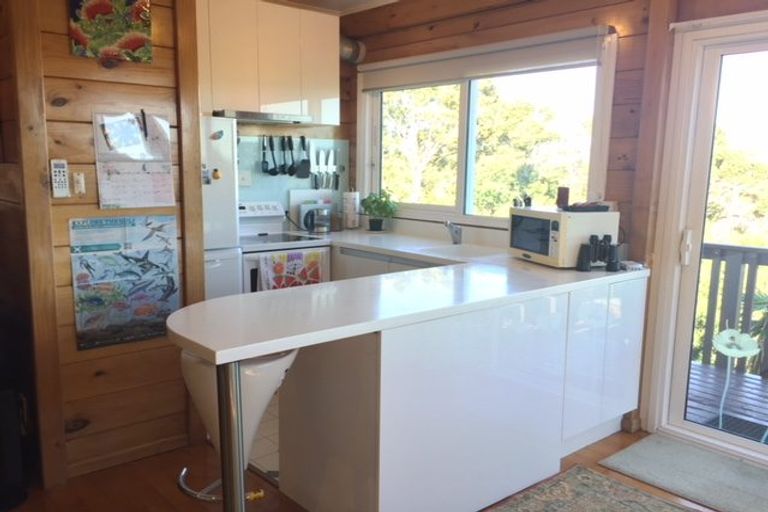 Photo of property in 97 Eversleigh Road, Belmont, Auckland, 0622