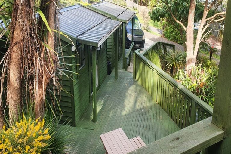 Photo of property in 279 Motutara Road, Muriwai, Waimauku, 0881