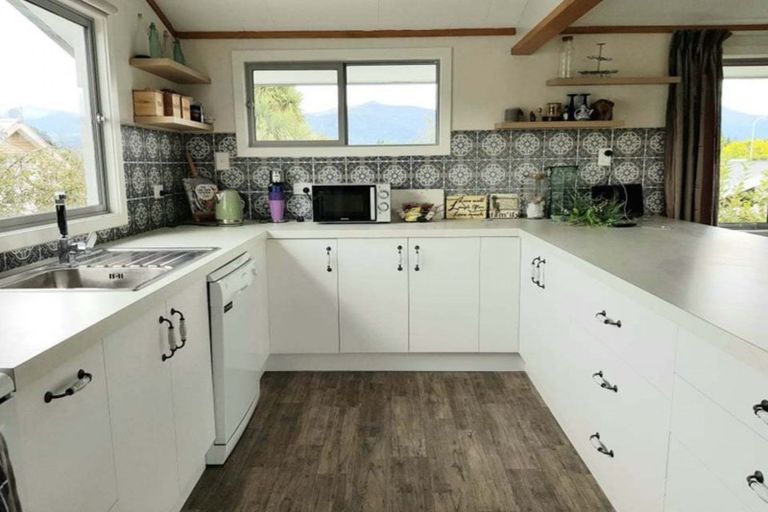 Photo of property in 30 Cleddau Street, Te Anau, 9600