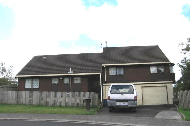 Photo of property in 13 Riesling Place, Henderson, Auckland, 0612