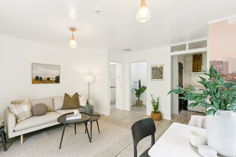 Photo of property in 72c Black Rock Road, Newlands, Wellington, 6037