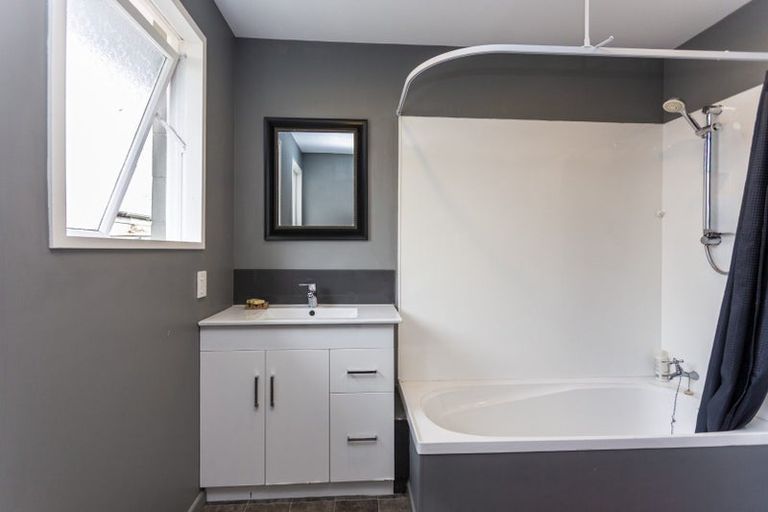 Photo of property in 2/15a Marriotts Road, North New Brighton, Christchurch, 8083