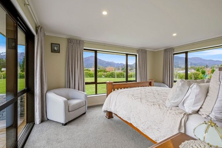 Photo of property in 30 Lochiel Drive, Hanmer Springs, 7334