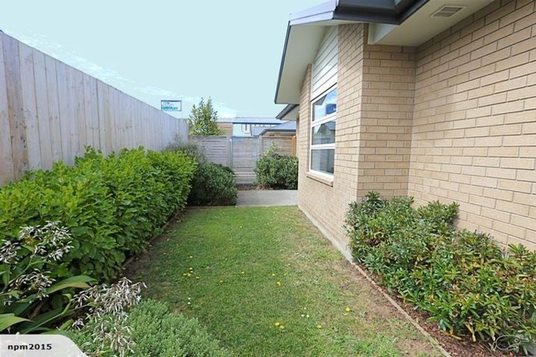 Photo of property in 5 Ko Lane, Golflands, Auckland, 2013