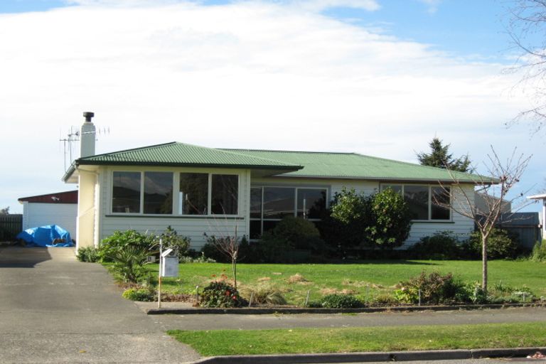 Photo of property in 15 Henley Crescent, Pirimai, Napier, 4112