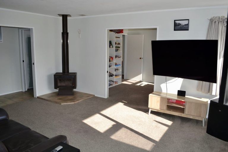 Photo of property in 74 Tarrant Road, Helensville, 0875