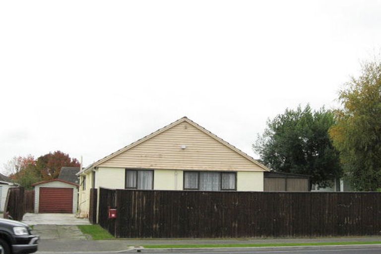 Photo of property in 54 Curletts Road, Sockburn, Christchurch, 8042