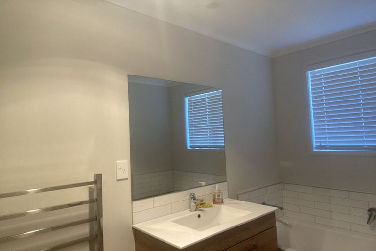 Photo of property in 15 Taffe Crescent, Pyes Pa, Tauranga, 3112