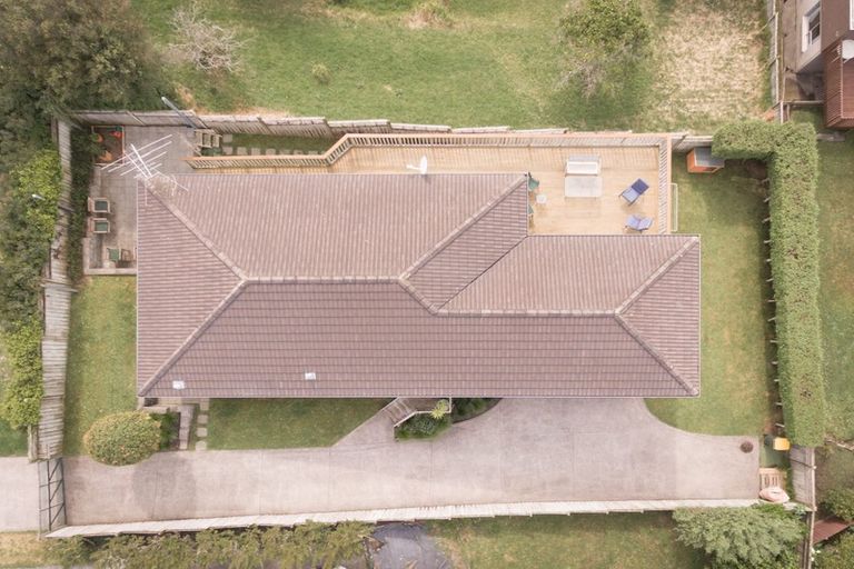 Photo of property in 2/310 Wairau Road, Glenfield, Auckland, 0629