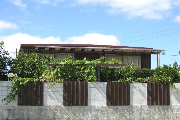 Photo of property in 14 Hadfield Street, Beach Haven, Auckland, 0626