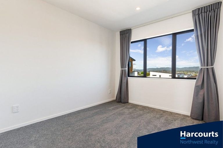 Photo of property in 15/28 Lavelle Road, Henderson, Auckland, 0612