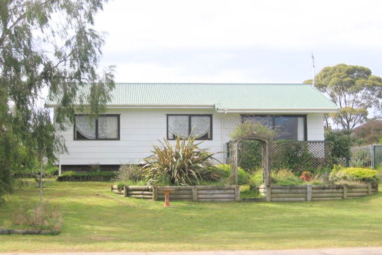 Photo of property in 116 Chartwell Avenue, Whangamata, 3620