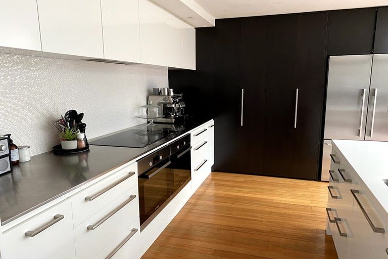 Photo of property in 107 Hamilton Avenue, Ilam, Christchurch, 8041