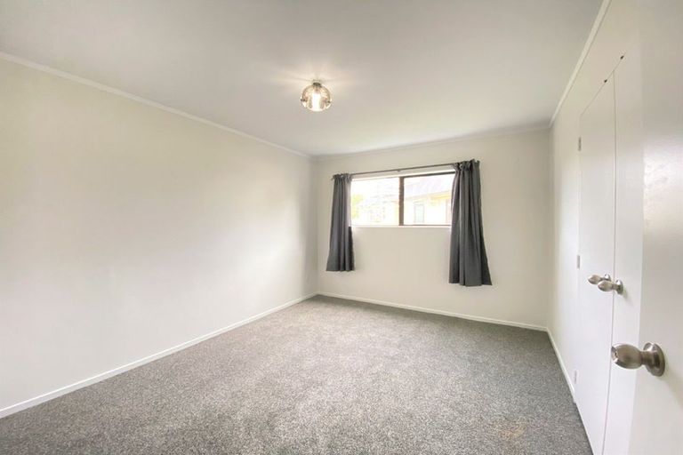 Photo of property in 10 Flamingo Court, Goodwood Heights, Auckland, 2105