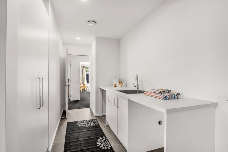 Photo of property in 15 Halswell Junction Road, Halswell, Christchurch, 8025