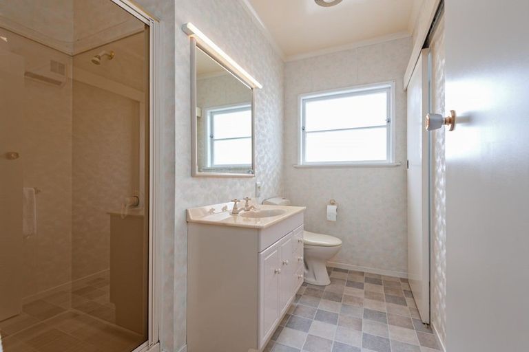 Photo of property in 33 Lincoln Terrace, Hokowhitu, Palmerston North, 4410