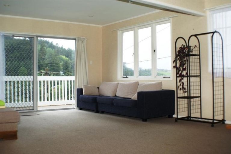 Photo of property in 6 Willow Place, Horahora, Whangarei, 0110