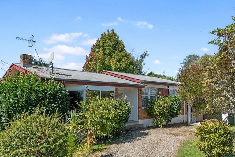 Photo of property in 76 Lewis Street, Glenview, Hamilton, 3206