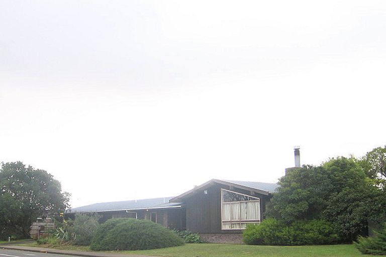 Photo of property in 100 Flaxmere Avenue, Flaxmere, Hastings, 4120