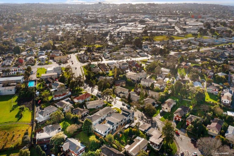 Photo of property in 66b Chartwell Avenue, Glenfield, Auckland, 0629