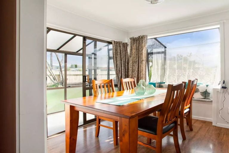 Photo of property in 110 Bruce Mclaren Road, Henderson, Auckland, 0612