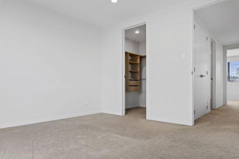 Photo of property in 117 Tarapuka Road, Westgate, Auckland, 0814