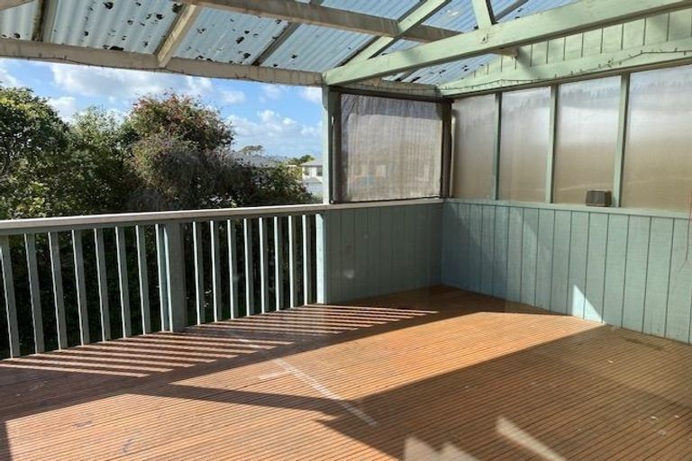 Photo of property in 5 The Crest, Sunnyhills, Auckland, 2010