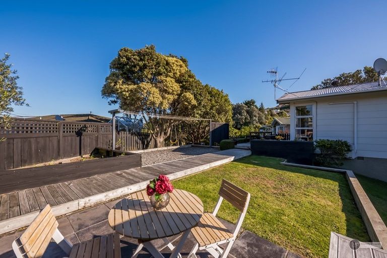 Photo of property in 15 Redvers Drive, Belmont, Lower Hutt, 5010