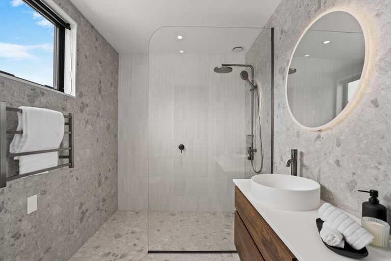 Photo of property in 10 Taurus Lane, Jacks Point, 9371