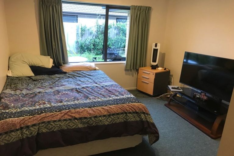 Photo of property in 8 Richard Seddon Drive, Northwood, Christchurch, 8051