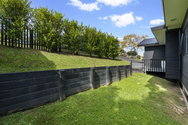Photo of property in 7/1 Valley Road, Northcote, Auckland, 0626