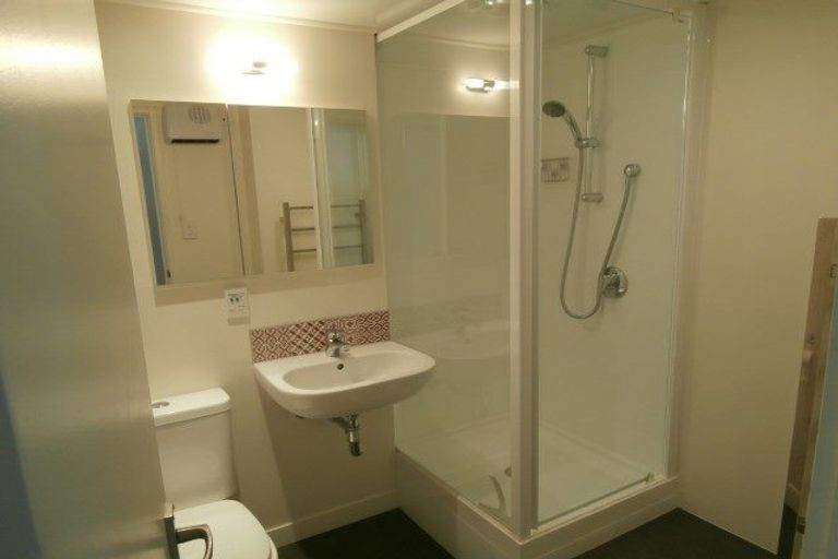 Photo of property in 2/30 Clissold Street, Merivale, Christchurch, 8014