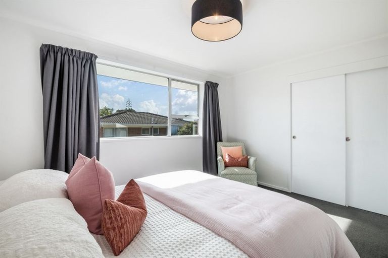 Photo of property in 1/36 Acacia Road, Torbay, Auckland, 0632