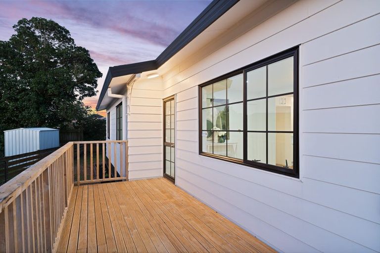Photo of property in 13 Elisa Lane, Ranui, Auckland, 0612