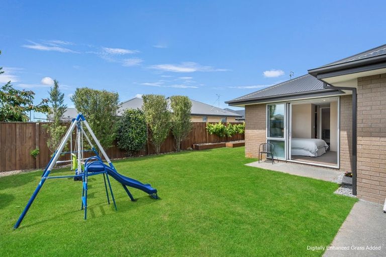 Photo of property in 10 Pahua Street, Pegasus, 7612