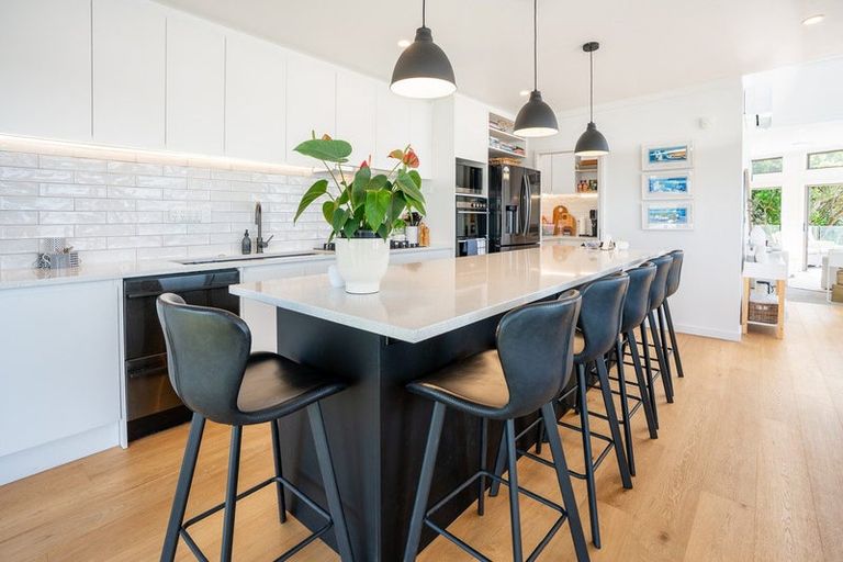 Photo of property in 19n Kabul Street, Khandallah, Wellington, 6035