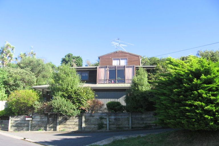 Photo of property in 51 Bassett Road, Johnsonville, Wellington, 6037