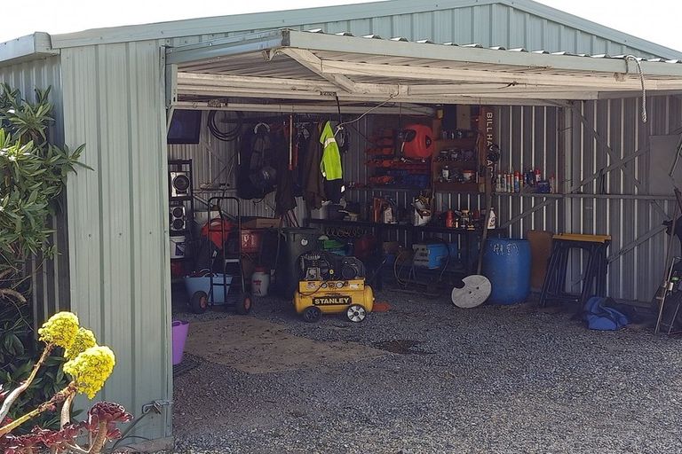 Photo of property in 50 Onslow Street, Bluff, 9814