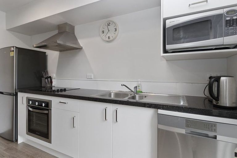 Photo of property in 10/100 Knighton Road, Hillcrest, Hamilton, 3216