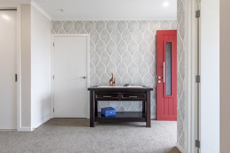 Photo of property in 33 Belgrove Drive, Waipukurau, 4200