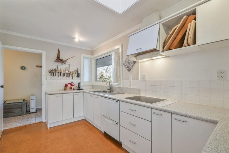 Photo of property in 16 Stormont Place, Avonhead, Christchurch, 8042