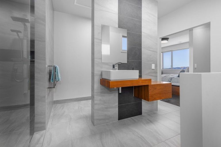 Photo of property in 22 Milford Street, Aotea, Porirua, 5024