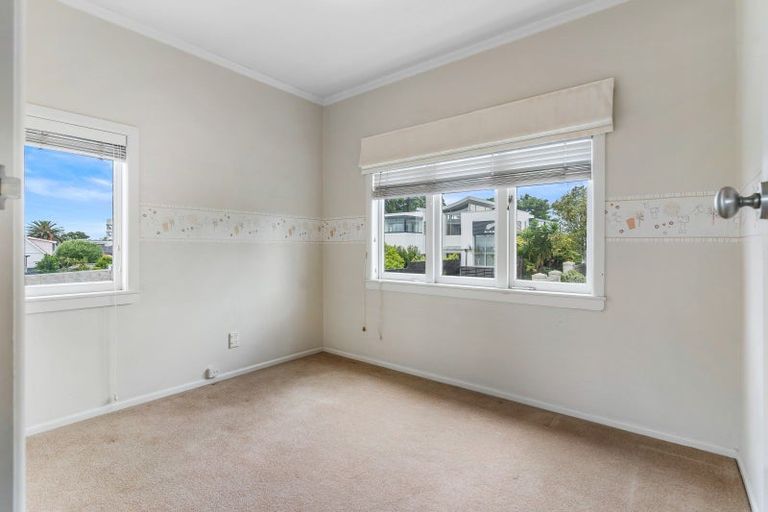 Photo of property in 206 Hurstmere Road, Takapuna, Auckland, 0622
