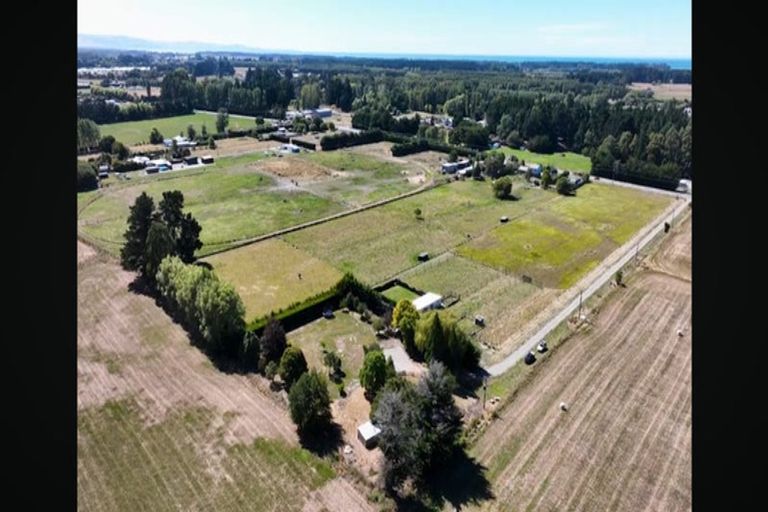 Photo of property in 835 Main Road North, Woodend, Kaiapoi, 7691